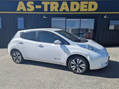 2016 Nissan Leaf - Thumbnail