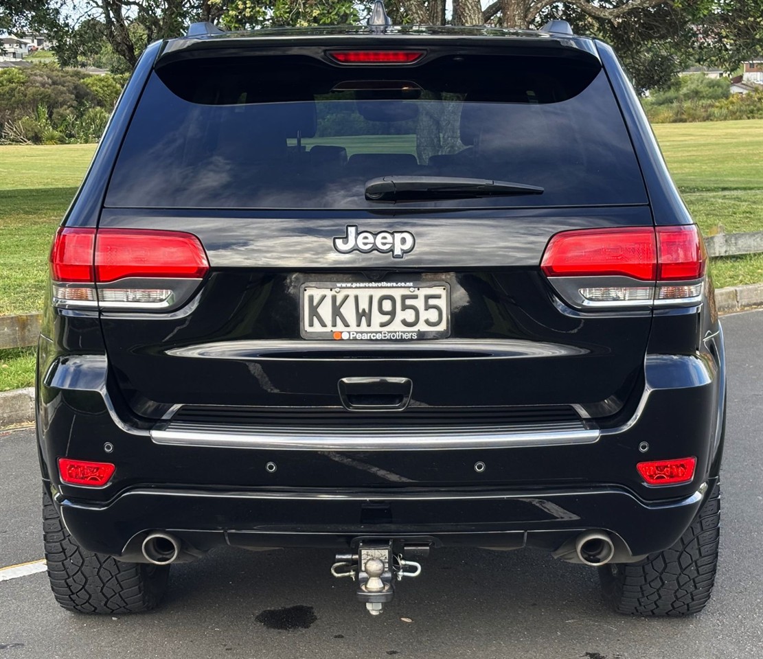 2017 Jeep GRAND CHEROKEE