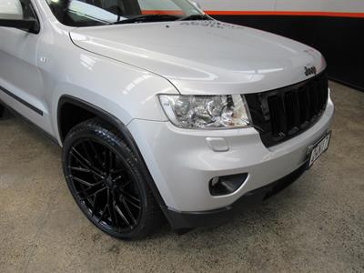 2012 Jeep Grand Cherokee - Thumbnail