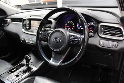 2017 Kia Sorento - Thumbnail