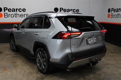 2023 Toyota RAV4 - Thumbnail