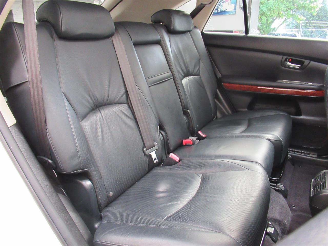 2007 Toyota Harrier