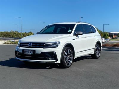 2018 Volkswagen Tiguan - Thumbnail