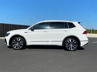 2018 Volkswagen Tiguan - Thumbnail