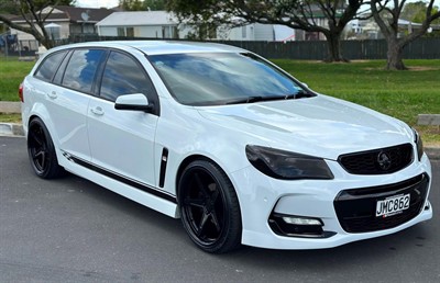 2015 Holden Commodore - Thumbnail