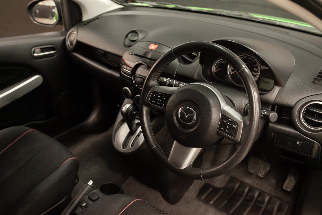 2013 Mazda 2