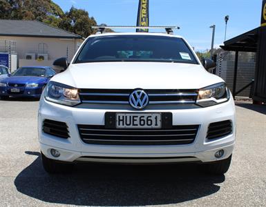 2012 Volkswagen TOUAREG - Thumbnail