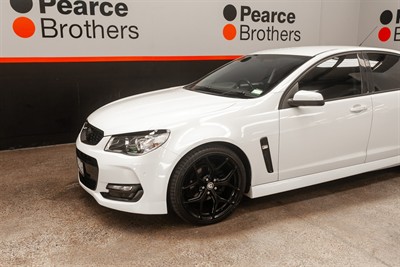 2016 Holden COMMODORE - Thumbnail