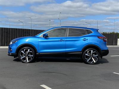 2018 Nissan QASHQAI - Thumbnail