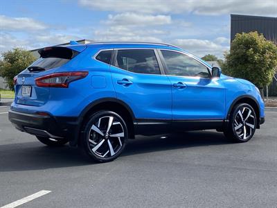 2018 Nissan QASHQAI - Thumbnail