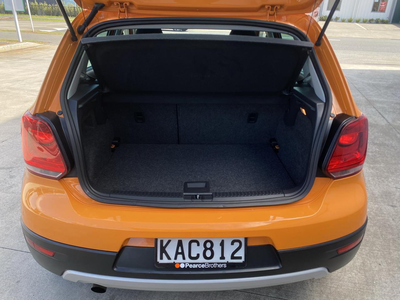 2014 Volkswagen Cross Polo