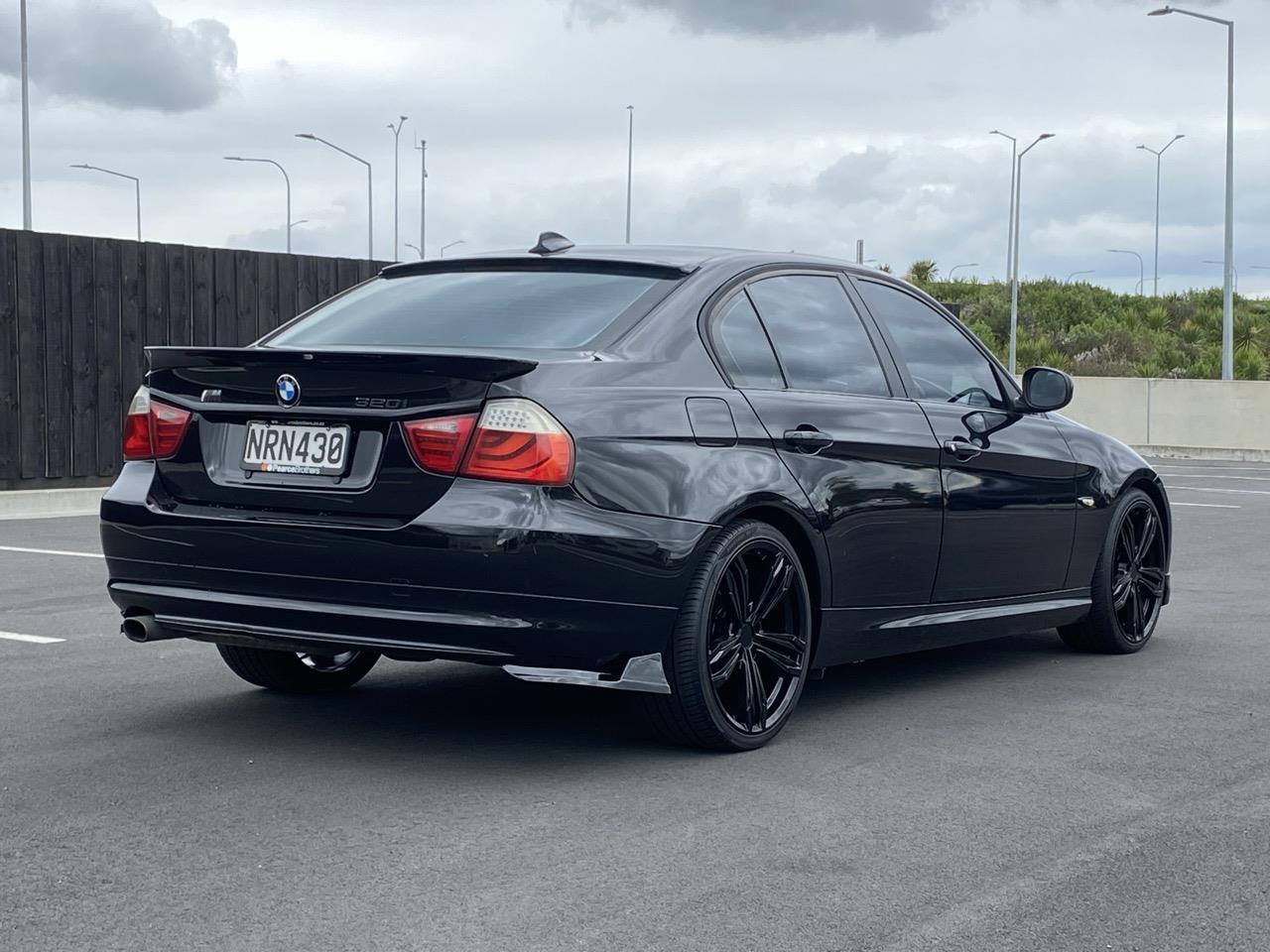 2010 BMW 320i