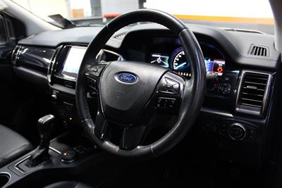 2020 Ford Everest - Thumbnail