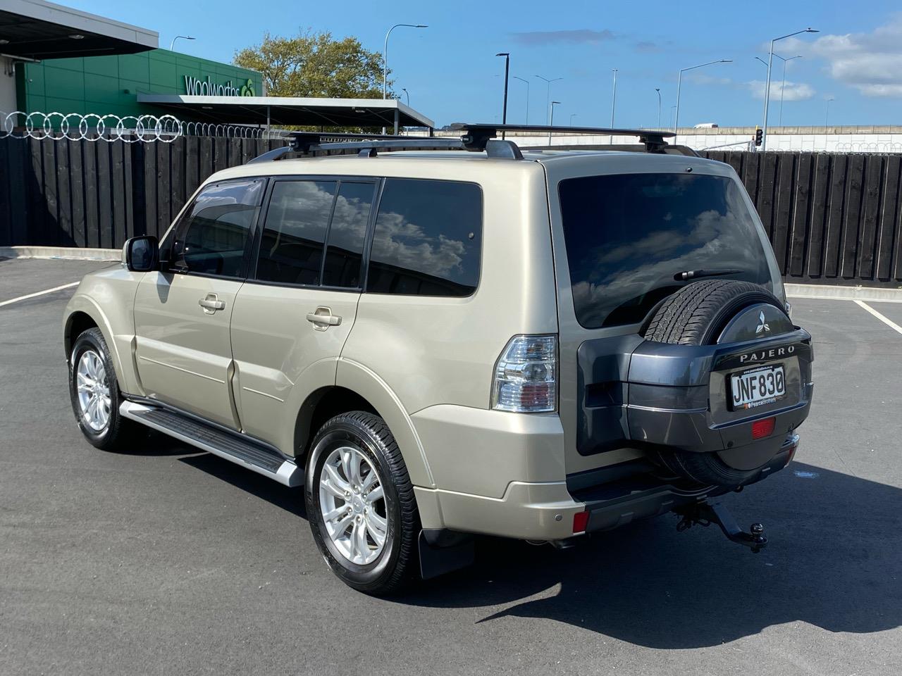 2015 Mitsubishi Pajero