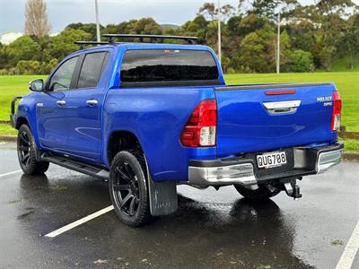 2018 Toyota Hilux - Thumbnail