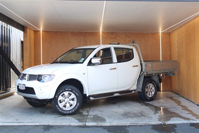 2014 Mitsubishi Triton - Thumbnail