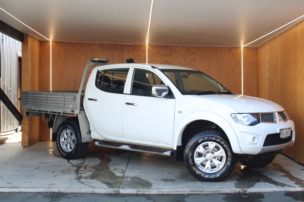 2014 Mitsubishi Triton