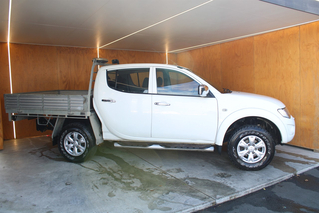 2014 Mitsubishi Triton