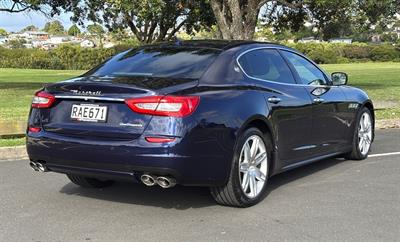 2015 Maserati Quattroporte - Thumbnail