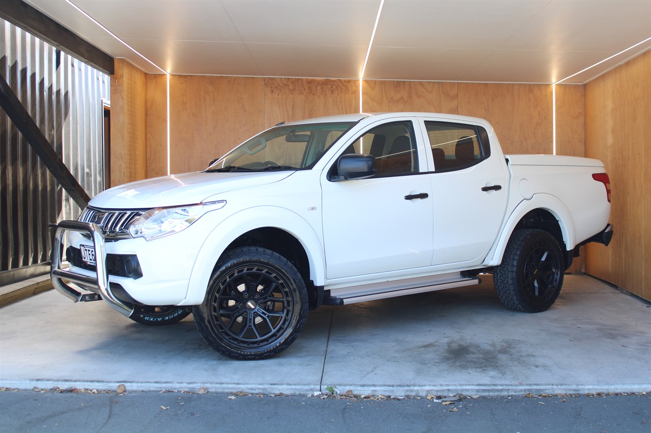 2016 Mitsubishi Triton