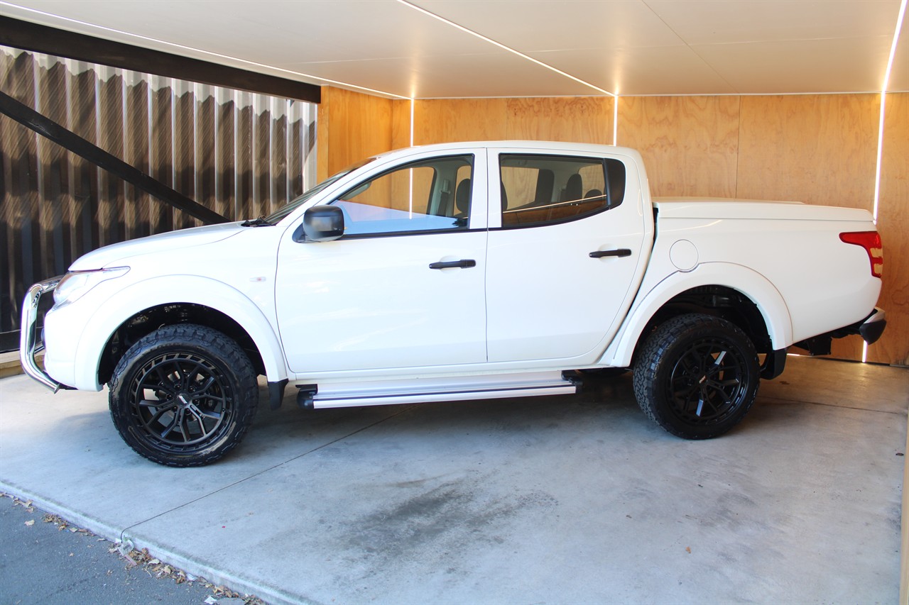 2016 Mitsubishi Triton