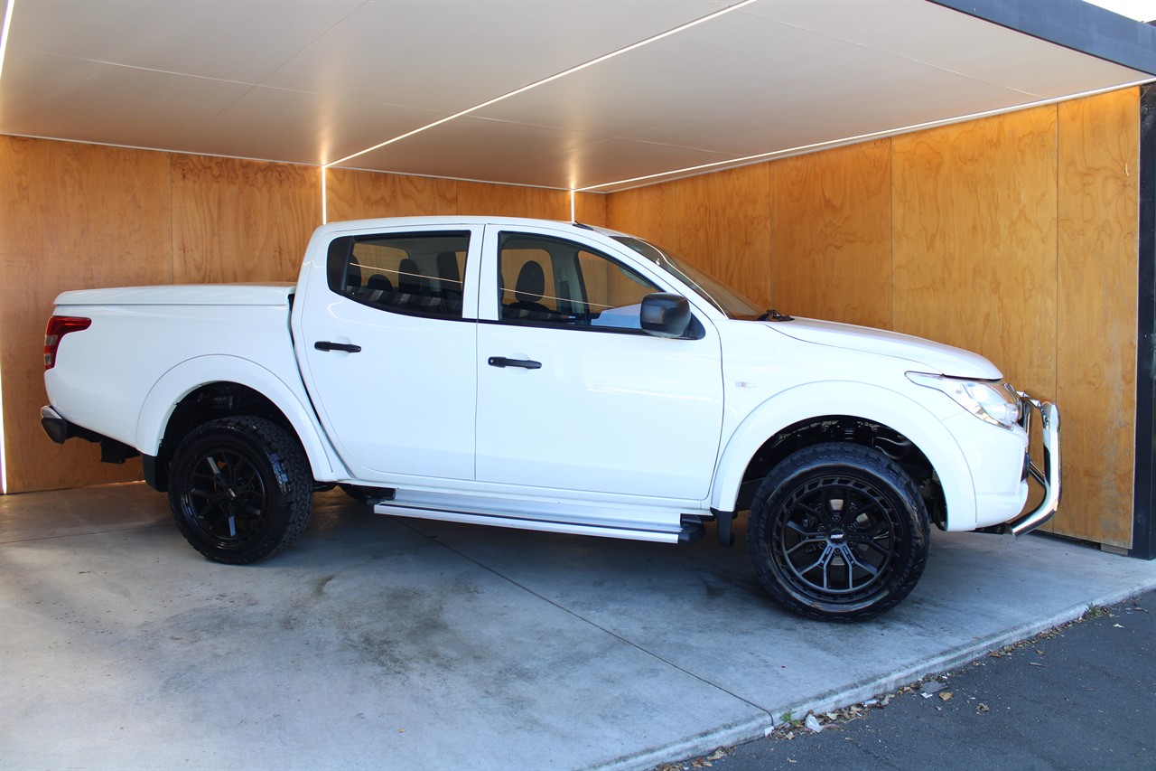 2016 Mitsubishi Triton