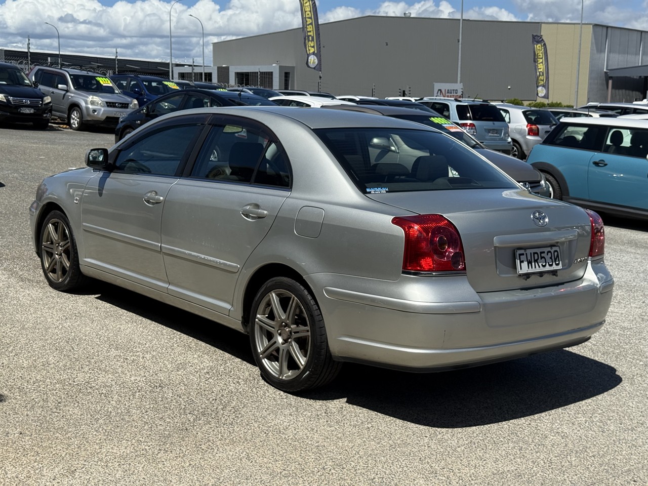 2005 Toyota AVENSIS