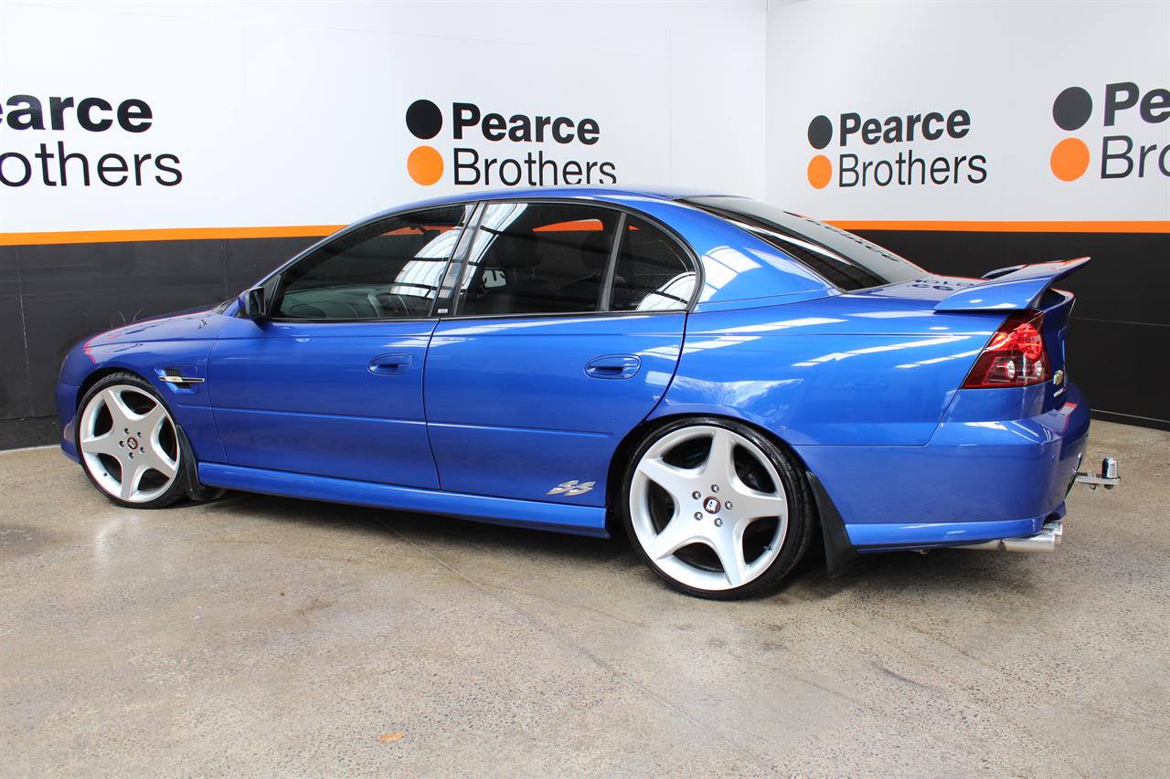 2006 Holden COMMODORE