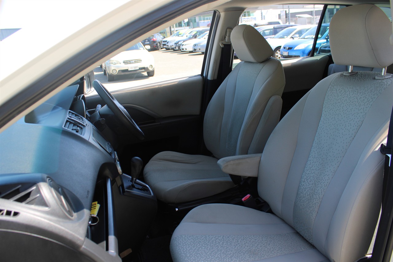 2010 Mazda PREMACY