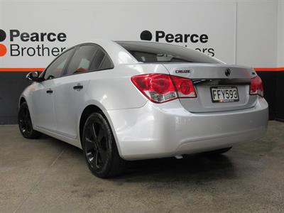 2010 Holden Cruze - Thumbnail