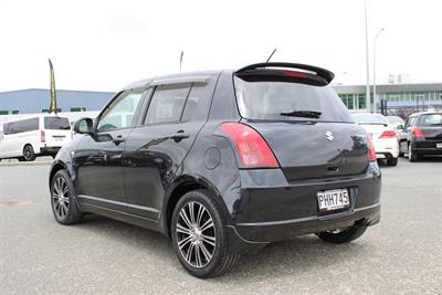 2006 Suzuki Swift - Thumbnail