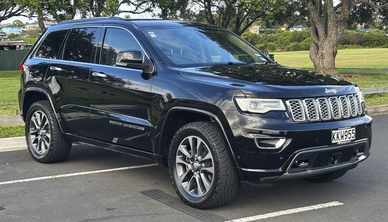 2017 Jeep GRAND CHEROKEE