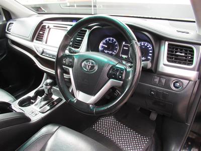 2017 Toyota HIGHLANDER - Thumbnail