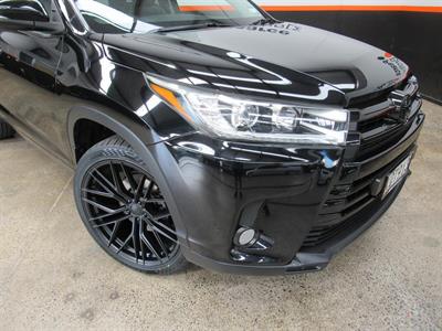 2017 Toyota HIGHLANDER - Thumbnail