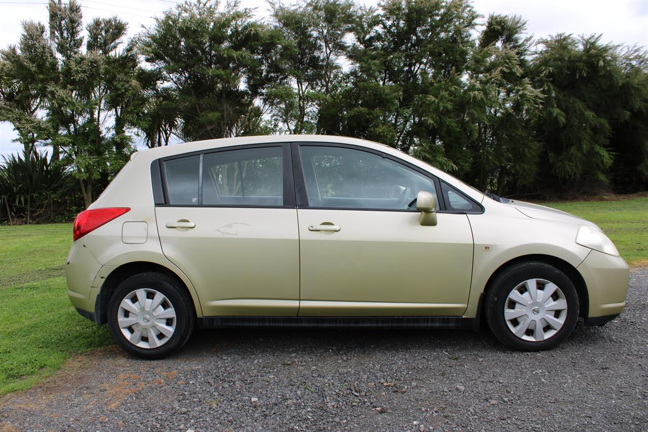 2006 Nissan Tiida