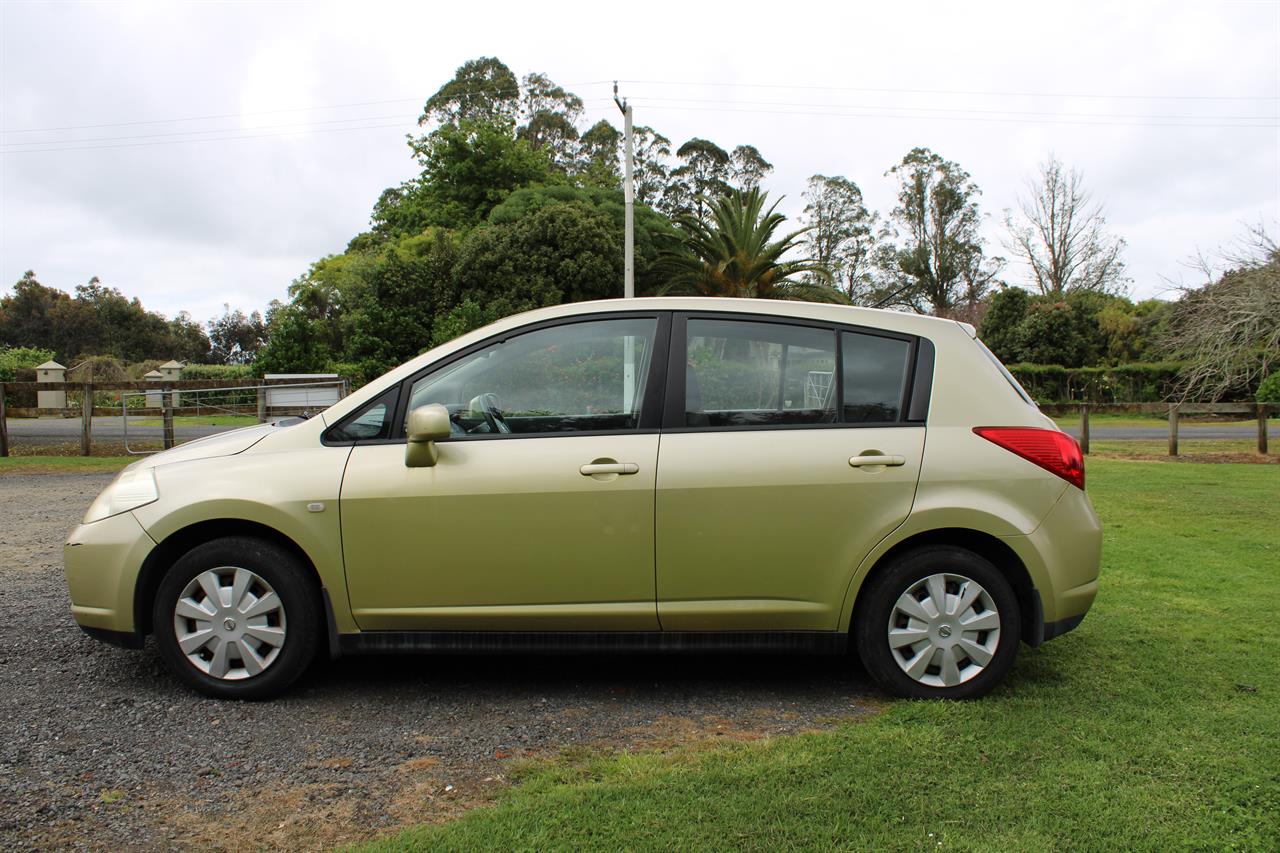 2006 Nissan Tiida