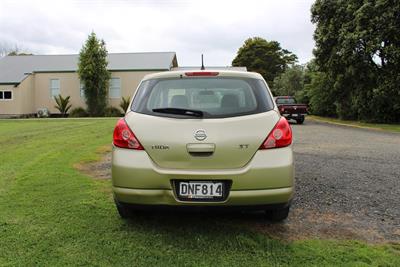 2006 Nissan Tiida - Thumbnail