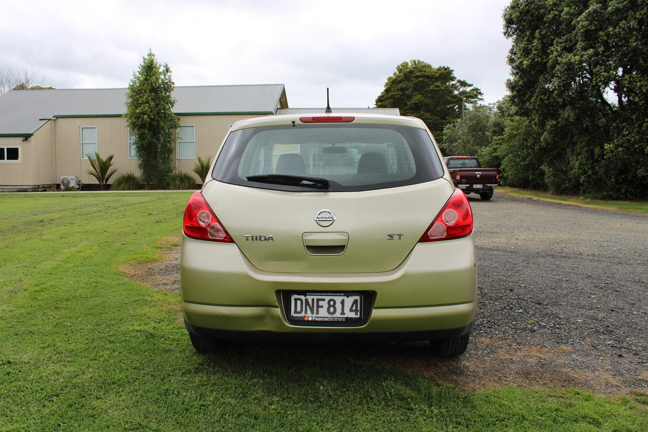 2006 Nissan Tiida