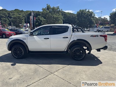 2018 Mitsubishi Triton - Thumbnail