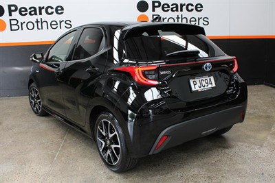 2022 Toyota YARIS - Thumbnail