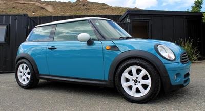 2009 Mini COOPER