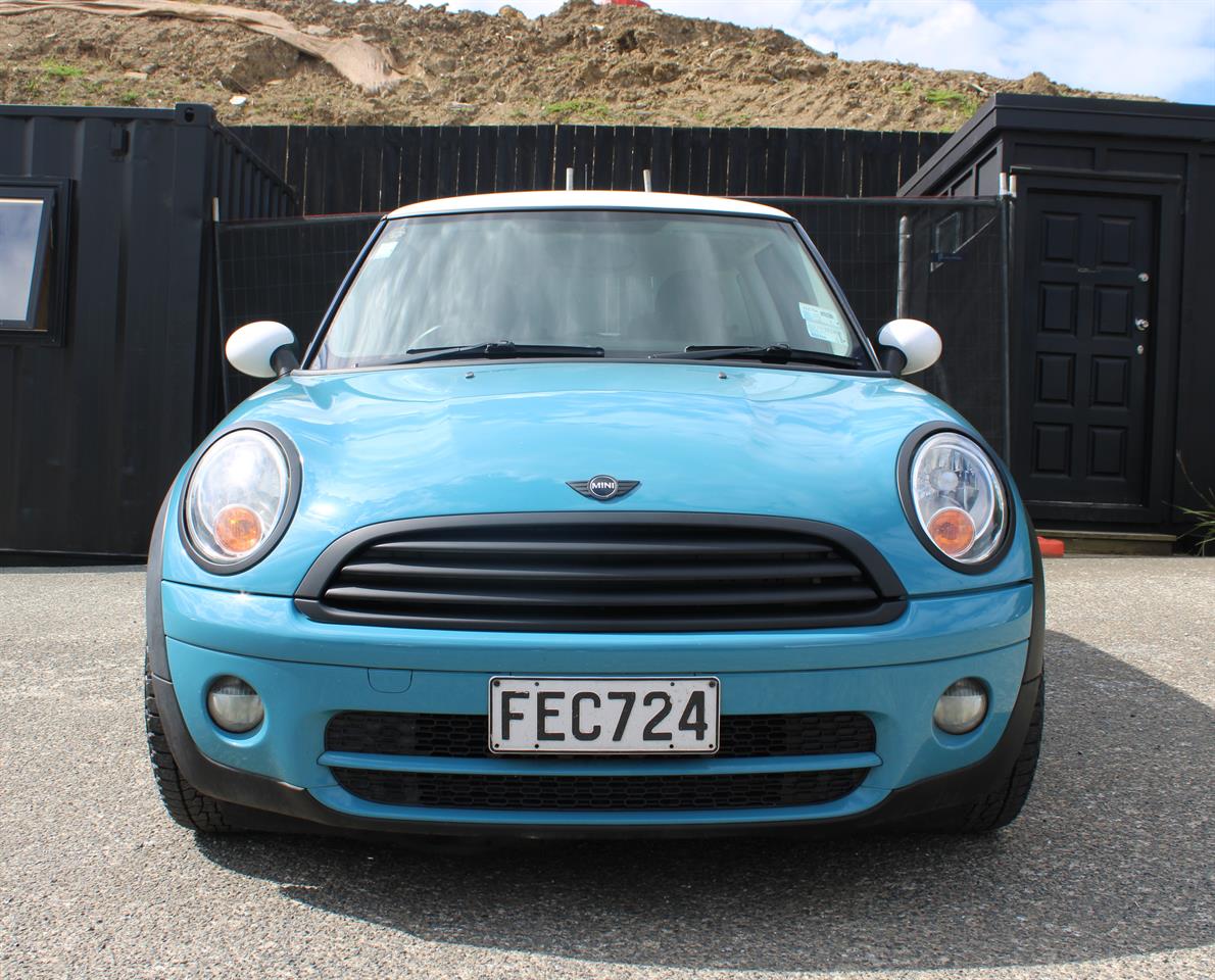 2009 Mini COOPER