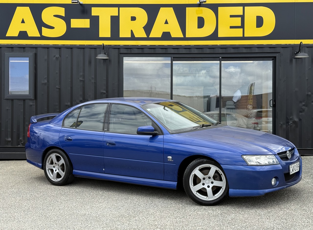 2005 Holden COMMODORE