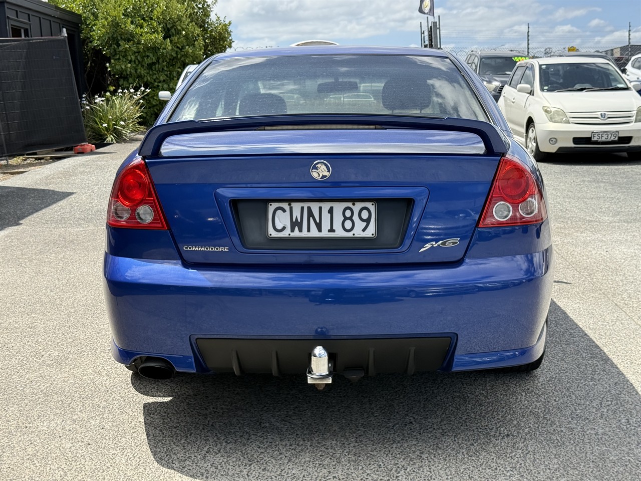 2005 Holden COMMODORE