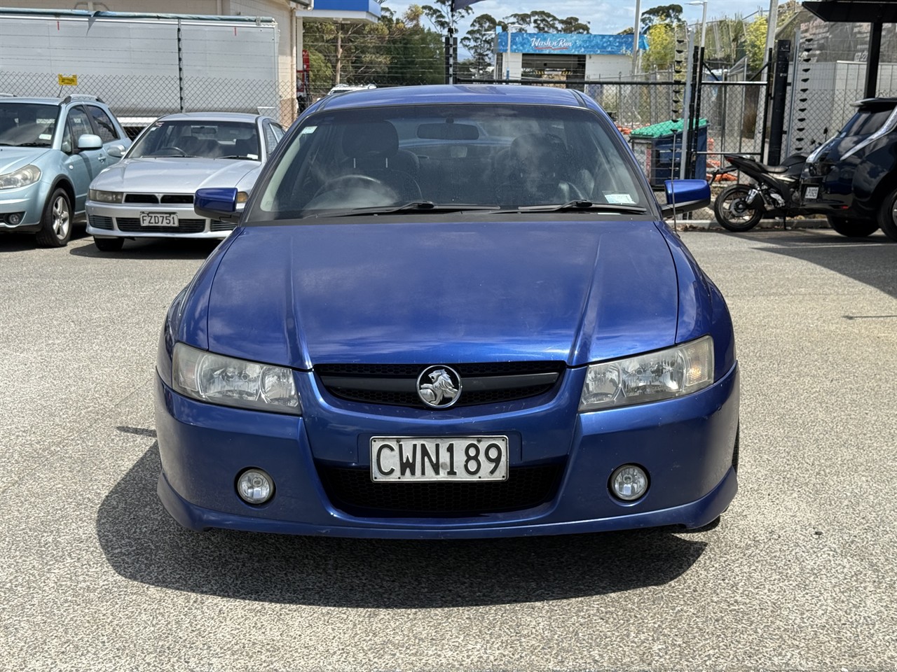 2005 Holden COMMODORE