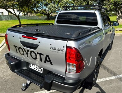 2018 Toyota Hilux - Thumbnail