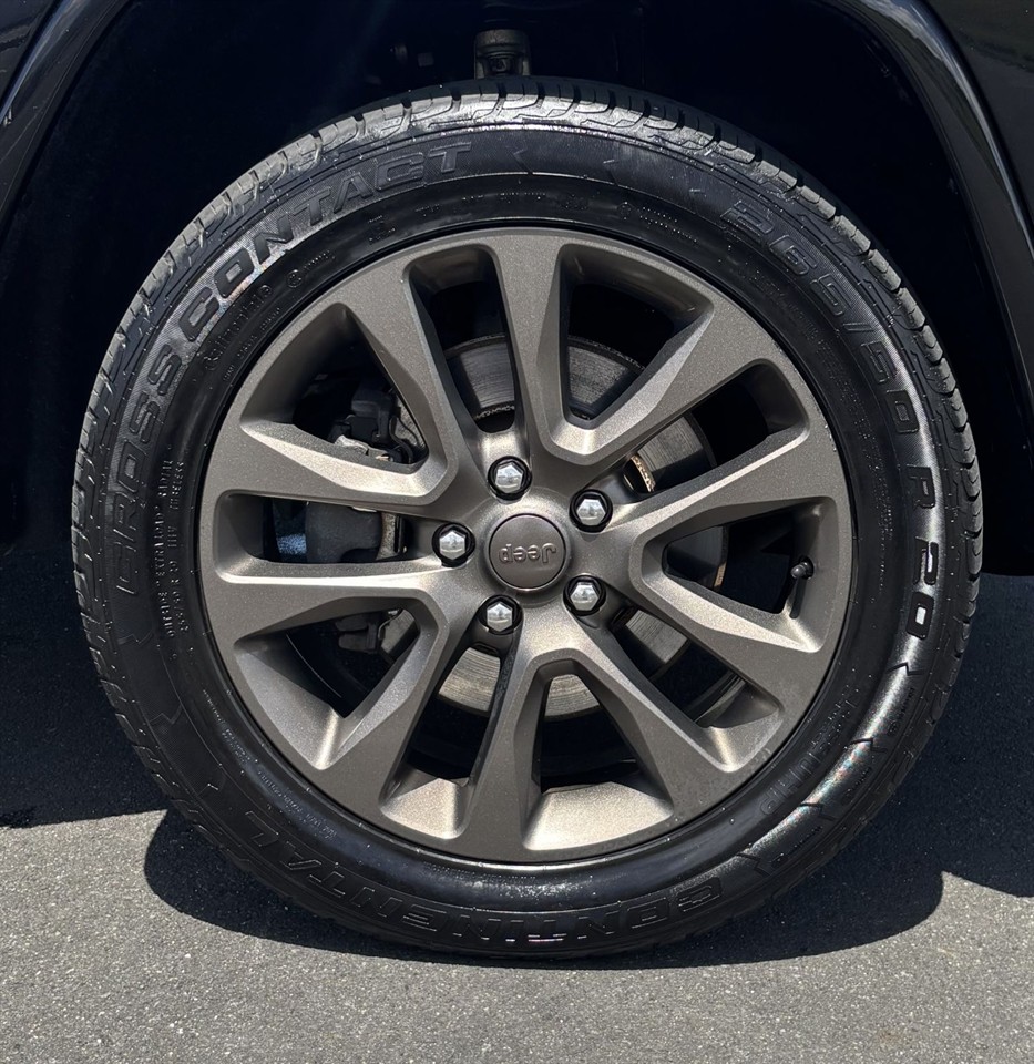 2017 Jeep GRAND CHEROKEE