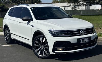 2018 Volkswagen Tiguan - Thumbnail