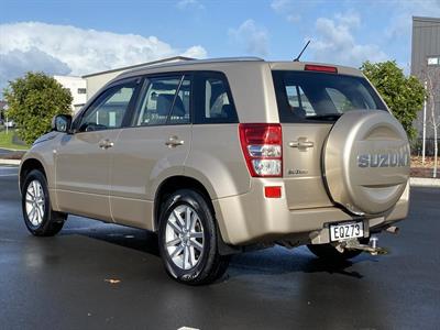 2008 Suzuki Grand Vitara - Thumbnail
