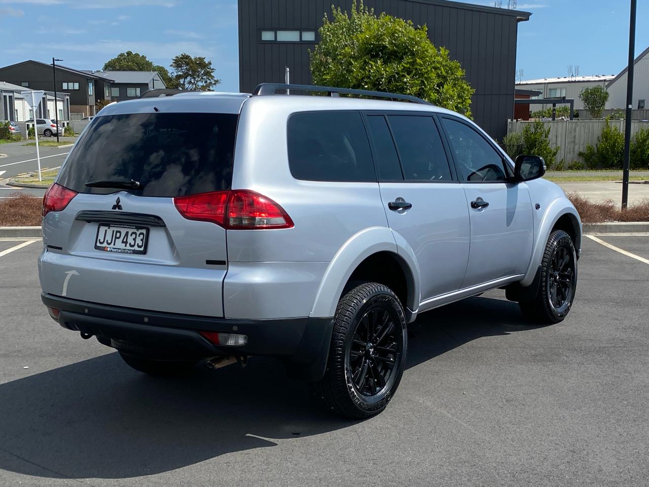 2015 Mitsubishi Challenger